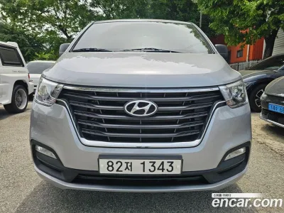 2021 Hyundai Starex Van 3-Seater, фото 1, лот 10423365