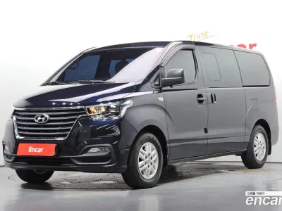 2021 Hyundai Starex Van 5-Seater, фото 1, лот 10380891