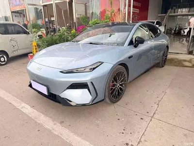 2025 Geely Galaxy Galaxy E8 620km AWD Starship LiDAR Smart Drive Edition, фото 3, лот 10430247