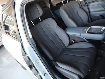 2025 Aion UT Model 330 Starlight Edition, фото 4, лот 10376175