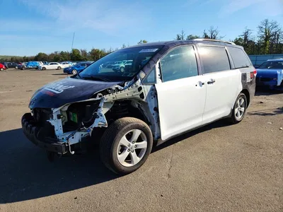 2011 TOYOTA SIENNA LE, фото 1, лот 10501969