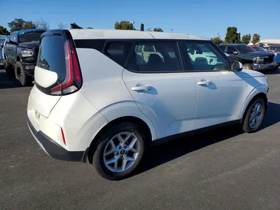 2023 KIA SOUL LX, фото 3, лот 10773525