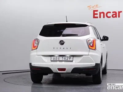 2017 Ssang Yong TIBOLI VX 2WD, фото 3, лот 10057471
