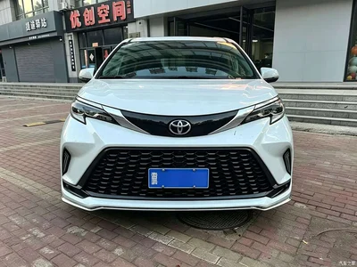 2024 Toyota Granvia 2.5L Hybrid Premium PLUS 4WD Edition, фото 2, лот 10399122