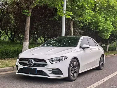 2019 Mercedes-Benz A-Class A 180 L Sport Sedan, фото 1, лот 10282967