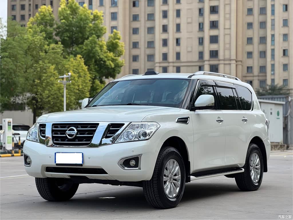 2020 Nissan Patrol 4.0L Middle East Edition, фото 1, лот 11191937