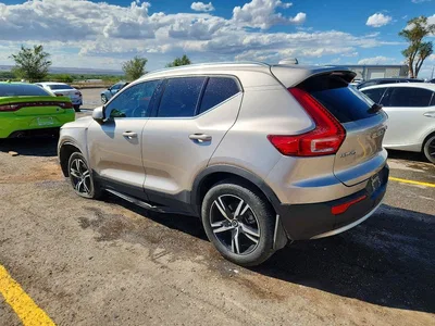 2023 VOLVO XC40 PLUS, фото 2, лот 10677949