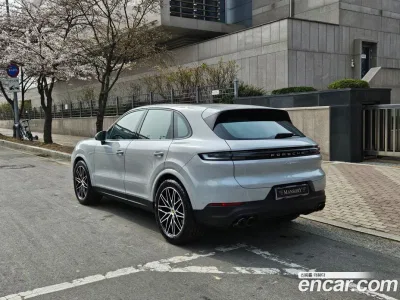 2024 Porsche Cayenne 3.0, фото 2, лот 10210439