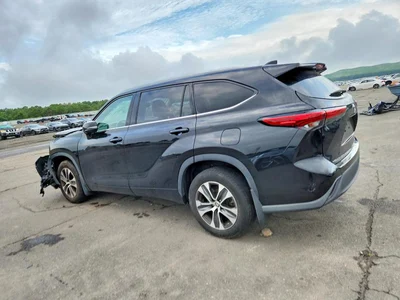 2021 TOYOTA HIGHLANDER XLE, фото 2, лот 10513205