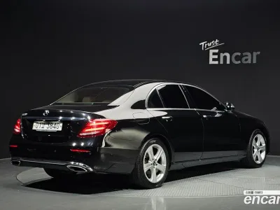 2017 Mercedes-Benz E-Class E200 Avantgarde, фото 1, лот 10075688