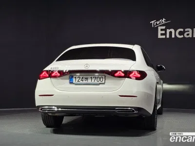 2026 Mercedes-Benz E-Class E200 Avantgarde, фото 3, лот 10193453