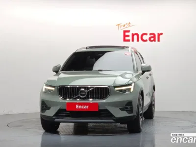 2023 Volvo XC40 B4 Ultimate Bright, фото 3, лот 10128551