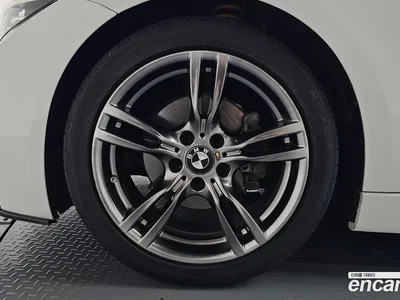 2018 BMW 3-Series 330i M Sport Shadow, фото 4, лот 10526041