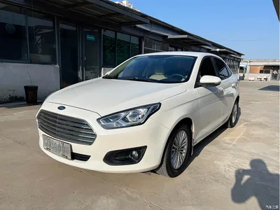 2015 Ford Escort 1.5L Manual Comfort, фото 1, лот 10280870