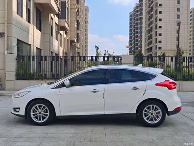 2017 Ford Focus Hatchback 1.6L Manual Fashion Smart Edition, фото 4, лот 11217250