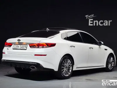2019 Kia K5 2.0, фото 1, лот 10056026