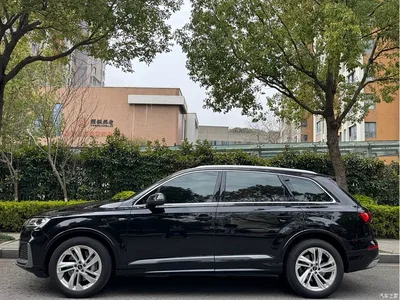 2023 Audi Q7 45 TFSI quattro S line Sport, фото 3, лот 10236349