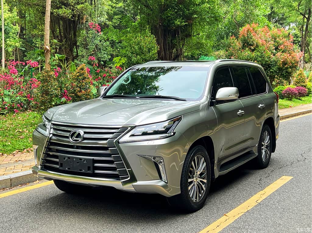 2017 Lexus LX 570 Dynamic Luxury, фото 1, лот 11203734