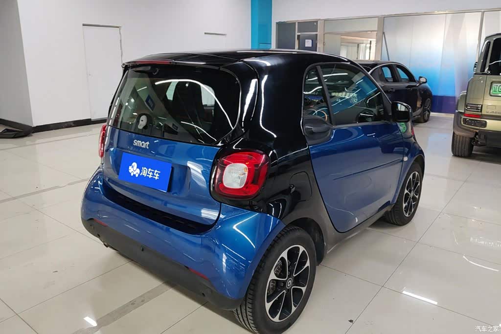 2015 smart fortwo 1.0L 52kW Hardtop Passion Edition, фото 3, лот 11200600