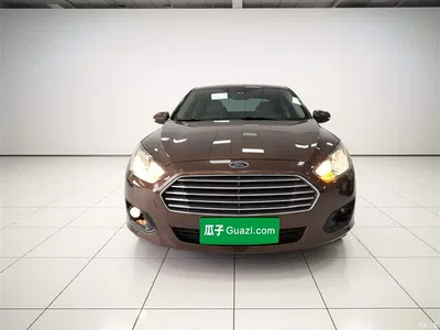 2015 Ford Escort 1.5L Manual Comfort, фото 3, лот 10283905