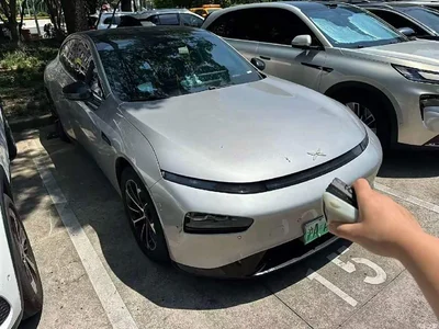 2022 XPeng P7 Model 625E, фото 2, лот 10375976