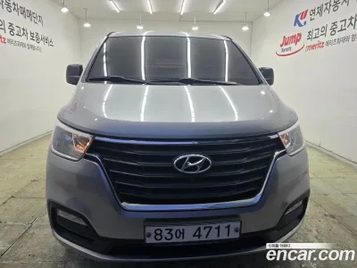 2019 Hyundai Starex Van 3-Seater, фото 2, лот 10160829