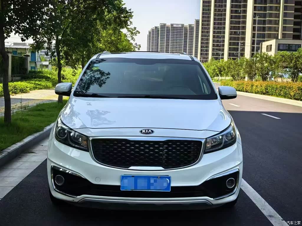 2015 Kia Carnival (Import) 2.2T Luxury China IV, фото 2, лот 10448112