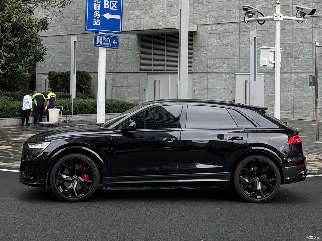 2021 Audi RS Q8 4.0T, фото 3, лот 10474747