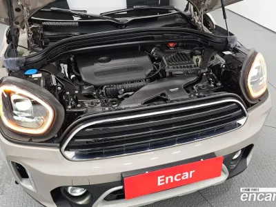 2023 Mini Countryman Classic Plus Launch Pack, фото 4, лот 10102417