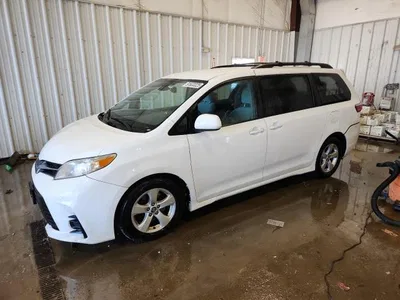 2018 TOYOTA SIENNA LE, фото 1, лот 10493361