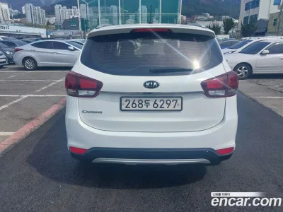 2018 Kia Carens 1.7 VGT Prestige, фото 2, лот 10153694