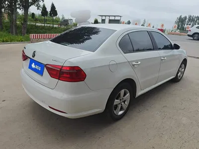 2013 Volkswagen Lavida Facelift Classic 1.6L Manual Trend, фото 3, лот 10454179