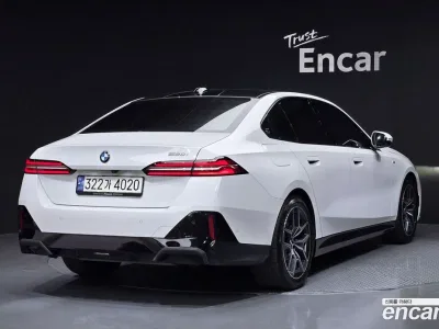 2024 BMW 5-Series 520i M Sport, фото 1, лот 10058305