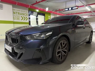 2026 BMW 5-Series 520i M Sport, фото 4, лот 10223604