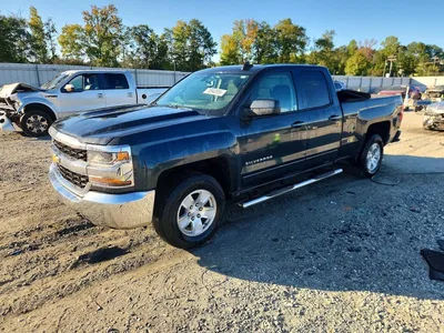 2017 CHEVROLET SILVERADO K1500 LT, фото 1, лот 11575607