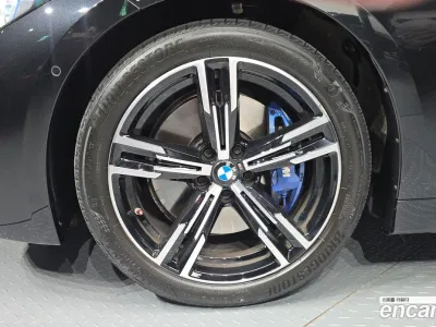 2025 BMW 3-Series 320i M Sport, фото 4, лот 10044769