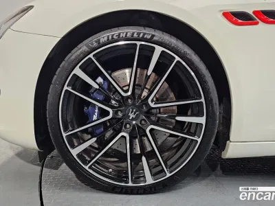 2014 Maserati Quattroporte GTS 3.8 V8, фото 4, лот 10117219