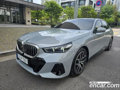 2025 BMW 5-Series 520i M Sport, фото 2, лот 10179200
