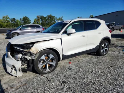 2023 VOLVO XC40 PLUS, фото 1, лот 11309405