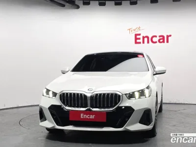 2025 BMW 5-Series 520i M Sport, фото 2, лот 10056818