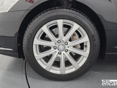 2011 Mercedes-Benz S-Class S500L, фото 4, лот 10075403