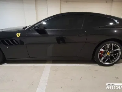 2020 Ferrari GTC4 Lusso T 3.9 V8, фото 4, лот 10524010