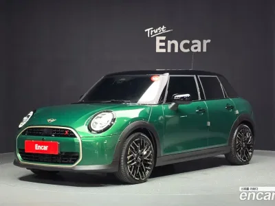 2025 Mini Cooper 5 Door Favoured, фото 1, лот 10519258