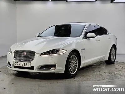 2014 Jaguar XF 2.2D Luxury, фото 1, лот 10216520