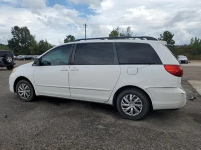 2010 TOYOTA SIENNA CE, фото 2, лот 10506409