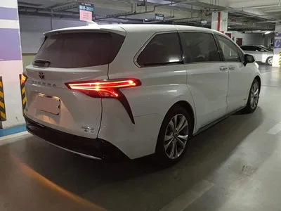 2024 Toyota Sienna 2.5L Hybrid Ultimate Premium Edition, фото 3, лот 10306874