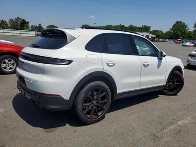 2025 PORSCHE CAYENNE GTS, фото 3, лот 10877732