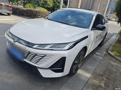 2025 Changan Eado Model Year Facelift 1.5T 500Bar Premium Edition, фото 1, лот 10386245