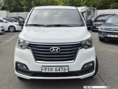 2020 Hyundai Starex Van 5-Seater, фото 1, лот 10803128