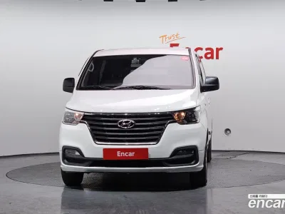 2019 Hyundai Starex Van 5-Seater, фото 2, лот 10192766